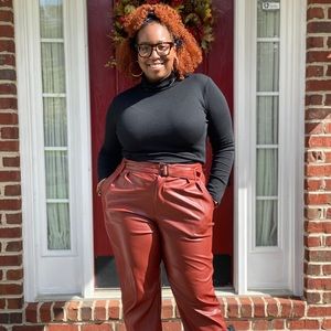 Meet your Posher, Talaya